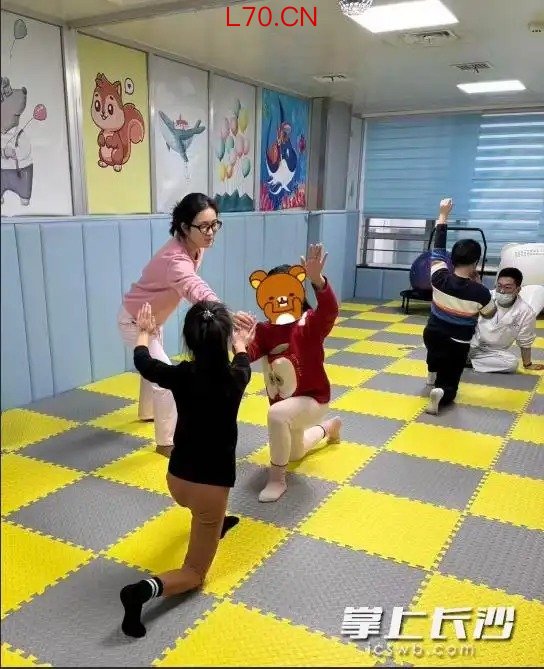 下班延时两小时、把角度标准“印”在床头，这里的服务真贴心