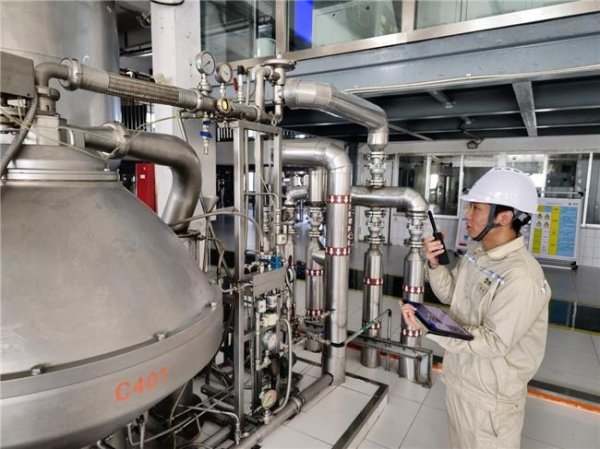 【先锋力量】把每一滴油都炼成精品 ——记中粮油脂（龙口）有限公司生产部精炼厂班长张新
