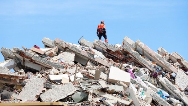 希腊卡帕索斯岛发生里氏5.2级地震