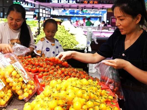 国际机构看好中国服务消费增长潜力 2028年我国IP衍生品市场规模或达7500亿元