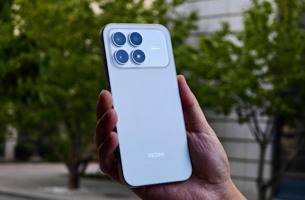 小米“发飙了”, 骁龙8至尊版手机不到2000元, 7100mAH+100W快充