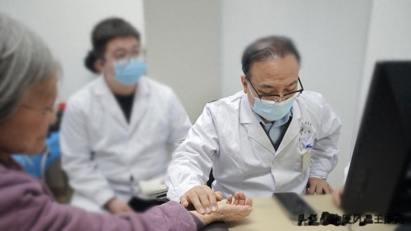 别再让透骨草“独自作战”! 给它配上这几味, 调理类风湿有奇招