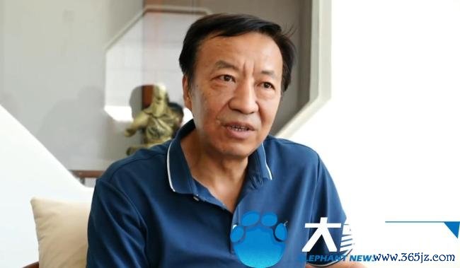 邓煜全家都是学霸 祖孙三代高学历