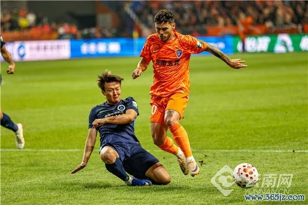 中超：玉昆4-3新鹏城 实现联赛“双杀”